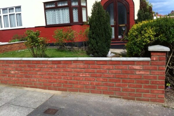 FRONT YARD BRICK WALL2