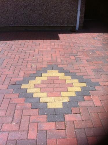 PATTERN DRIVEWAY BRICK WORK