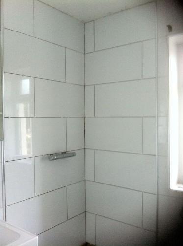 TILING SHOWER